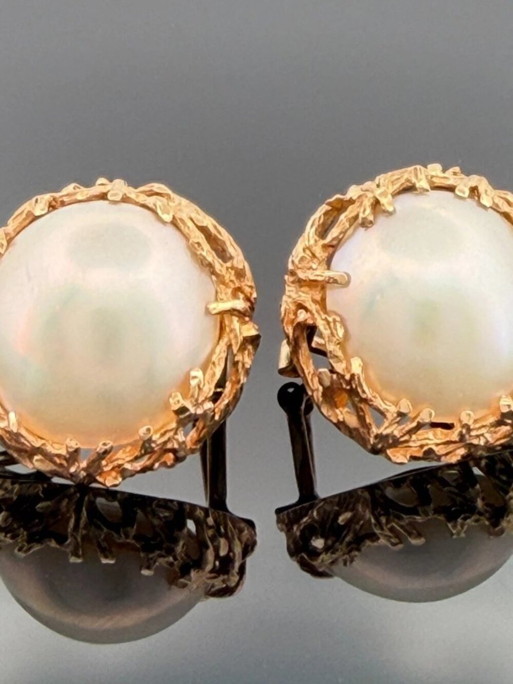 Vintage 14K Gold Mabe Pearl Omega Back Earrings 14mm 8.90g Estate